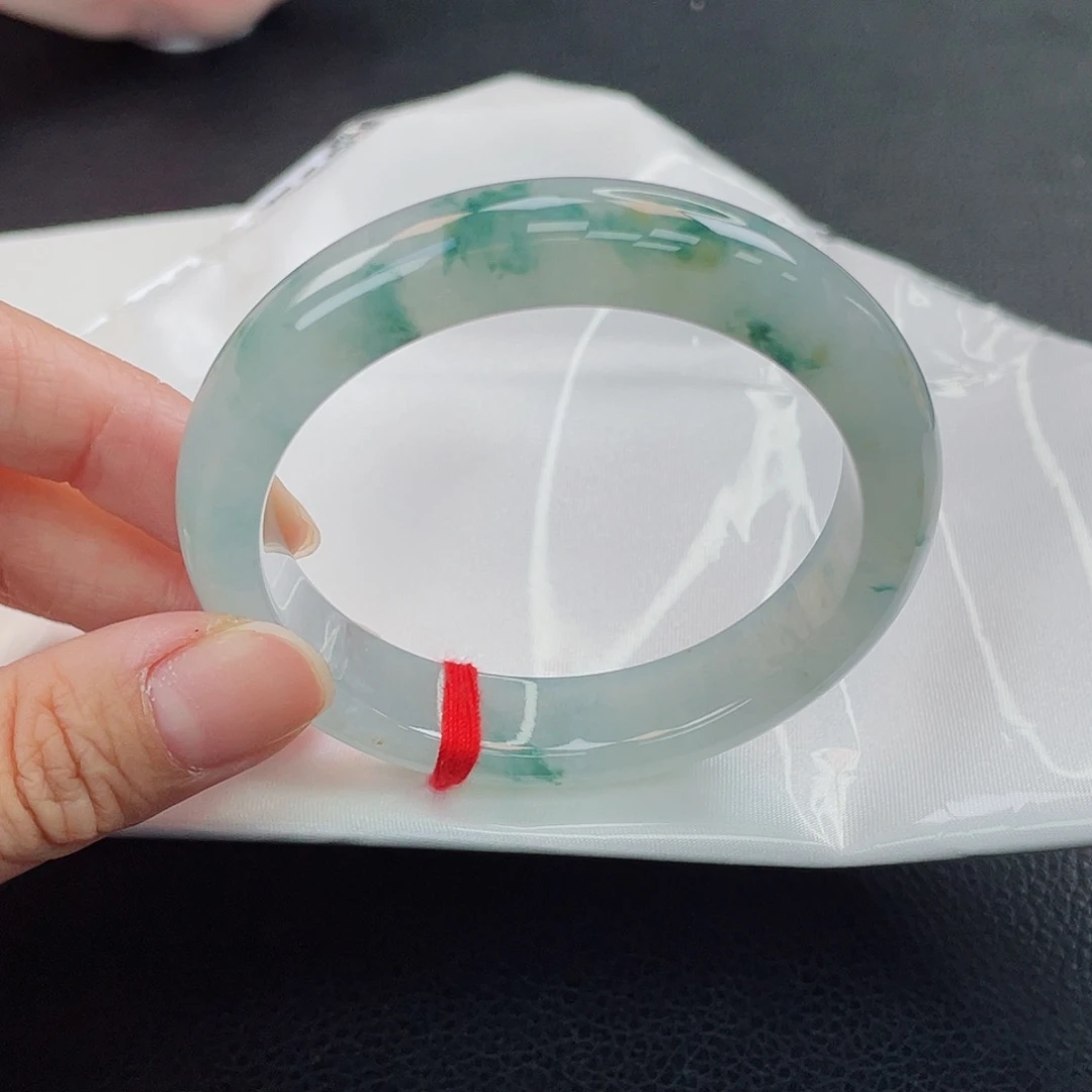 翡翠未镶嵌手镯一帘幽梦