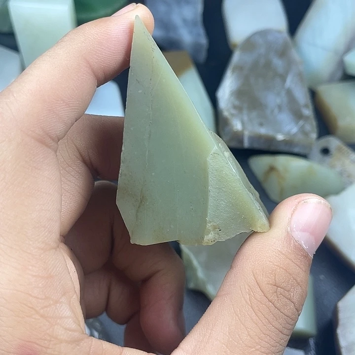 和田玉（糖玉）未镶嵌颈饰