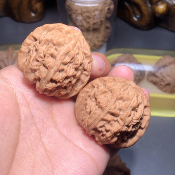 文玩核桃把件40球白