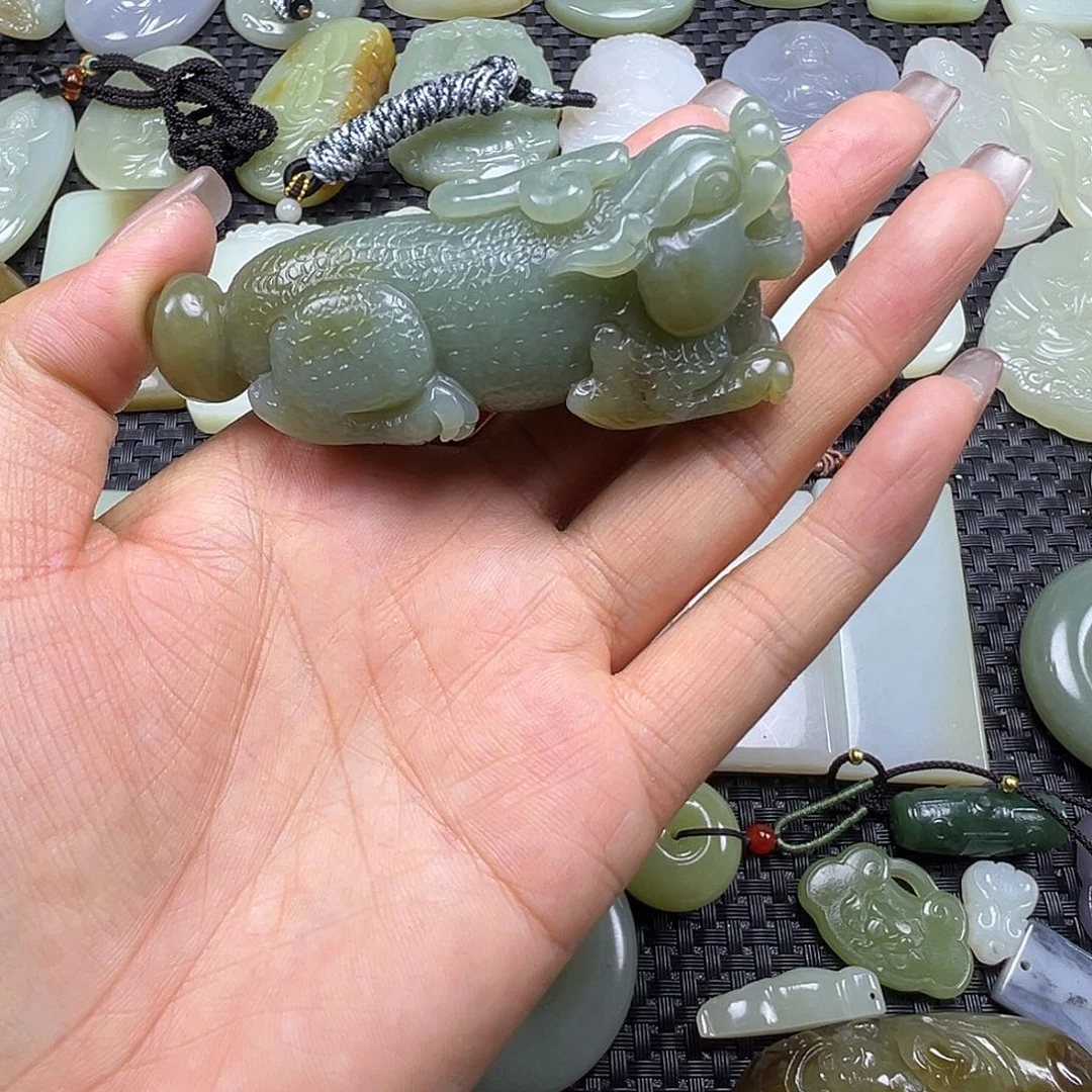 和田玉未镶嵌吊坠(不含链)