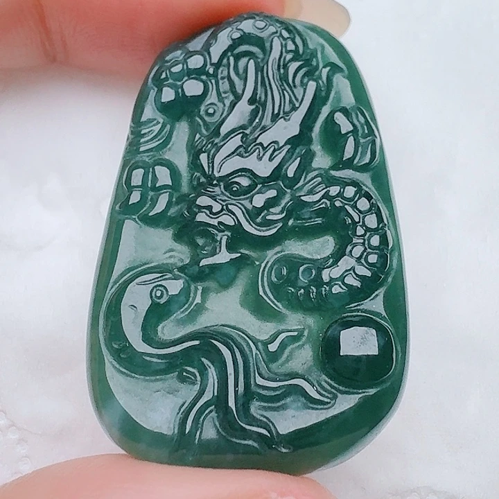 翡翠未镶嵌颈饰天然的A货翡翠多样性发其一