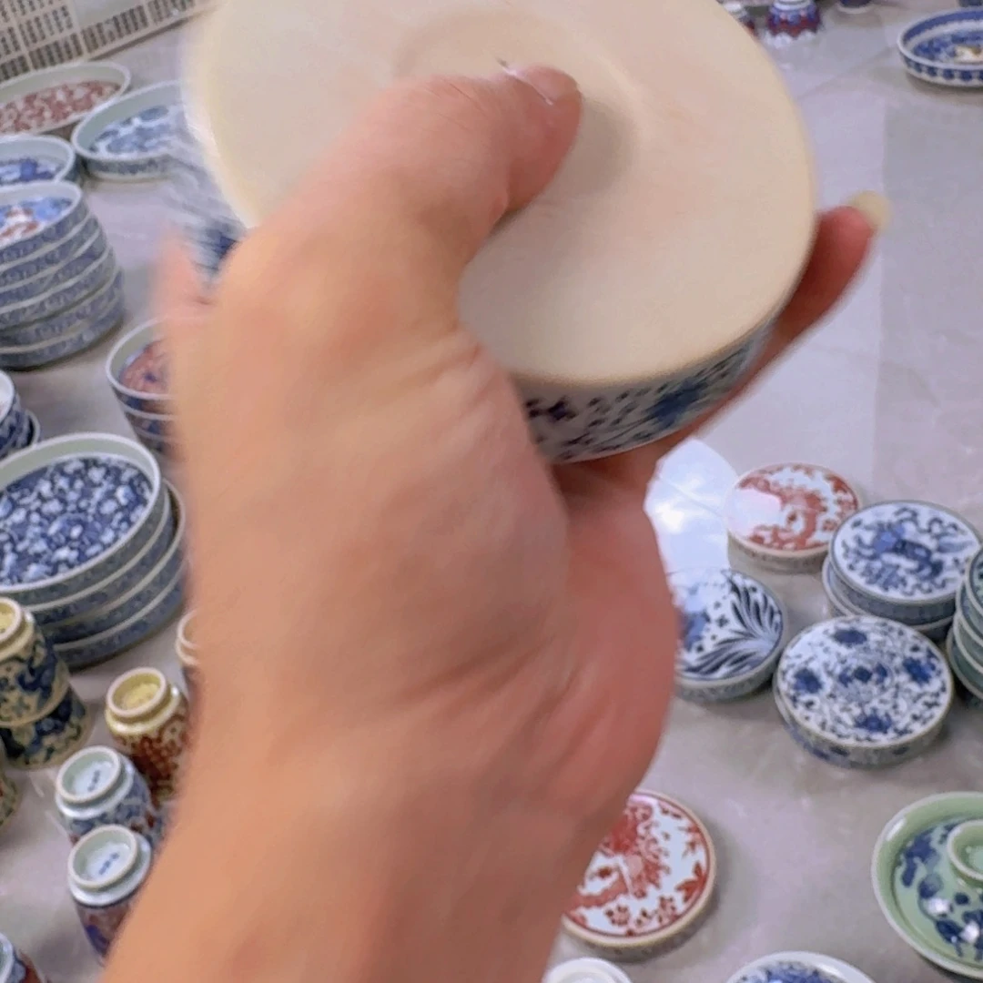 瓷片青花缠枝莲盖置景德镇