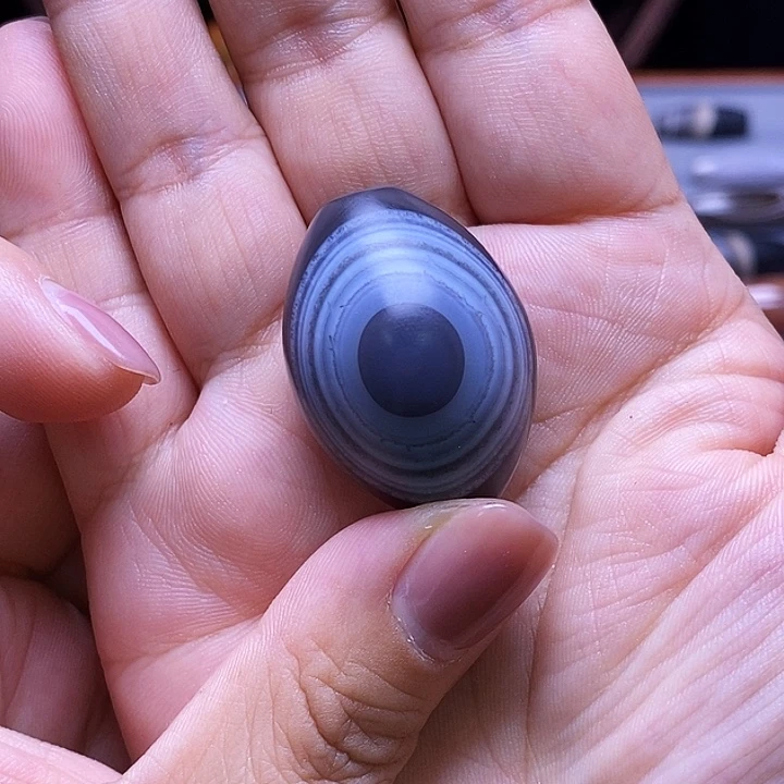 低***调玛瑙/玉髓未镶嵌颈饰