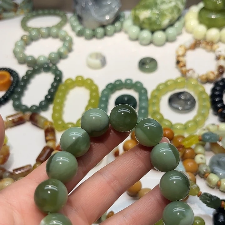 蛇纹石玉未镶嵌手串紫**子
