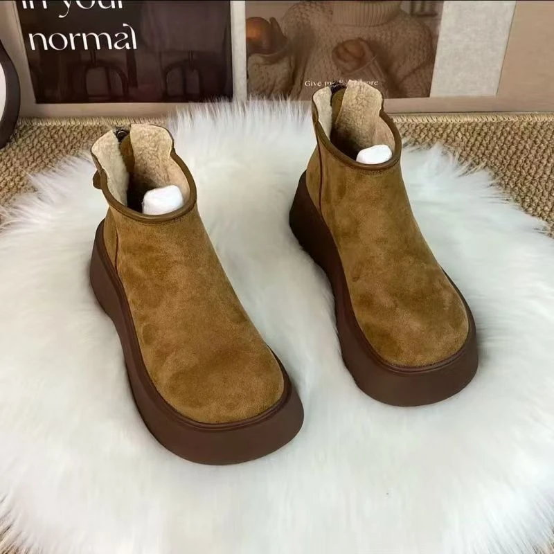 圆头冬季女靴复古保暖棕色中跟马丁靴复古港风秋冬