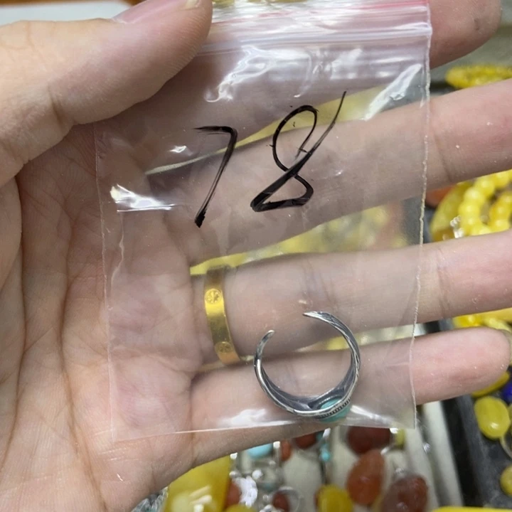 银S925镶嵌蜜蜡裸石戒指