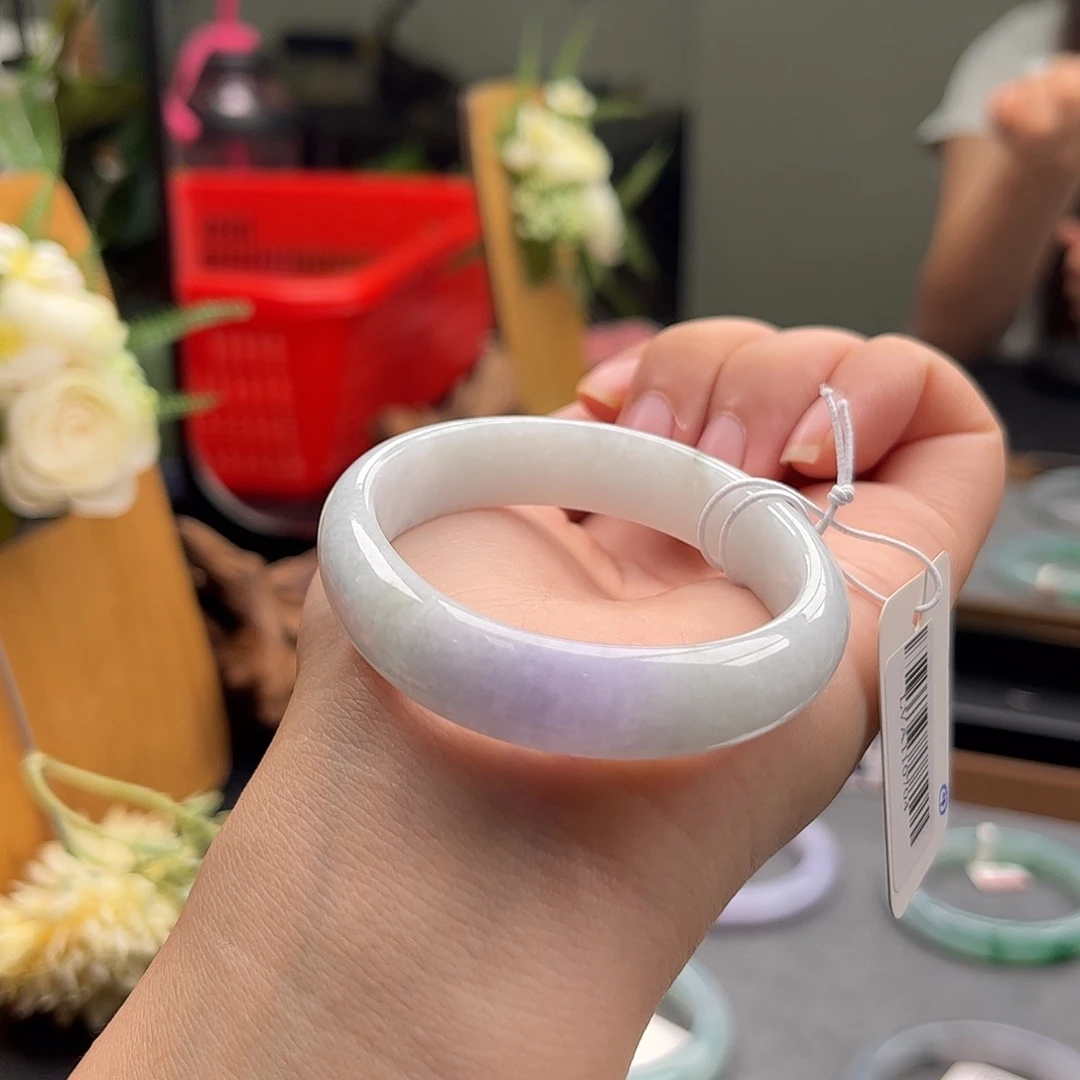 翡翠未镶嵌手镯53贵妃