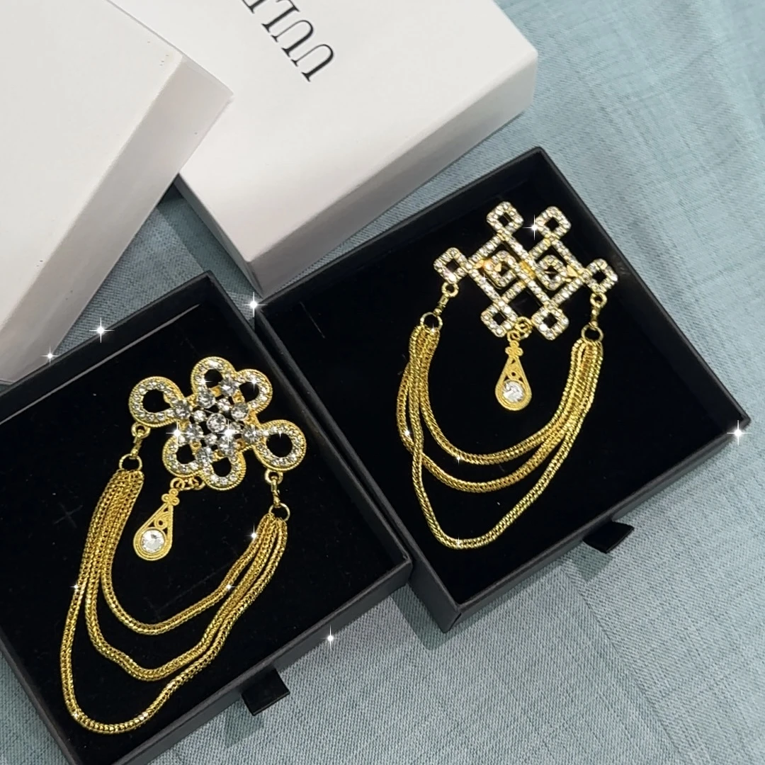 【UULE】小众蒙式胸针 礼袋礼品盒A036