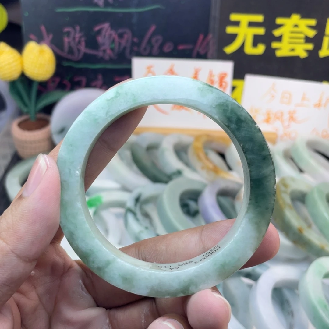 定制翡翠未镶嵌纯天然A货翡翠手镯