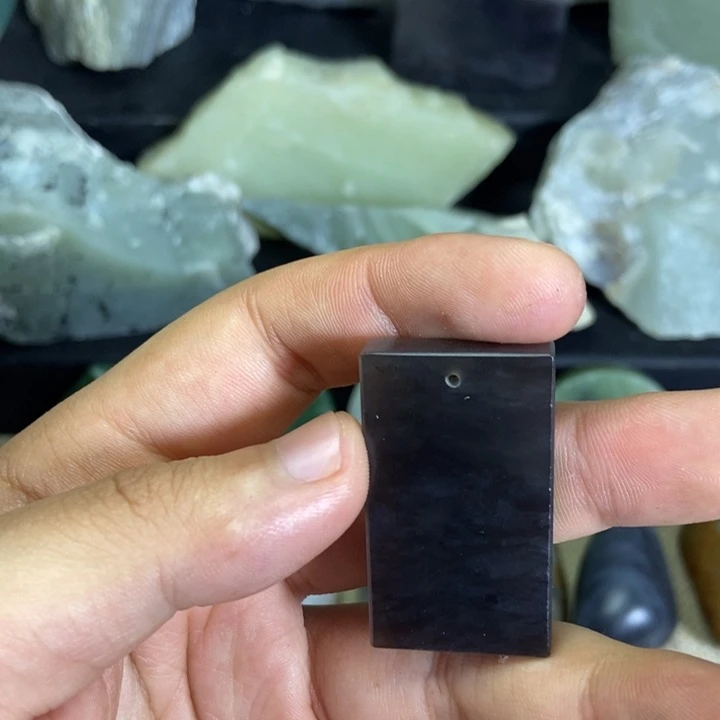 和田玉未镶嵌珠宝半成品