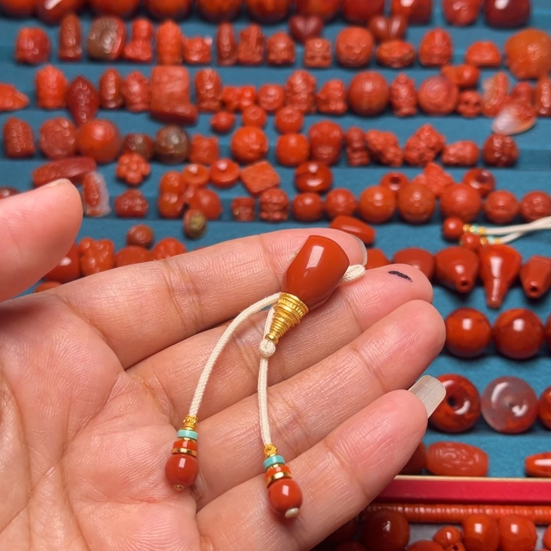 微***中南红玛瑙配饰精工18K金镶嵌弟子珠