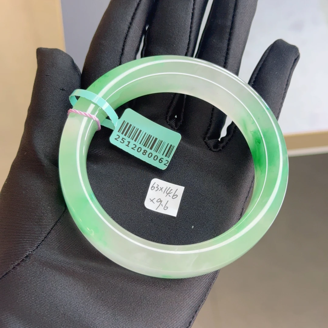 63圈口2512080062天然非洲翠手镯（撕毁标签概不退换）