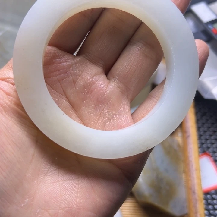 和田玉未镶嵌珠宝半成品
