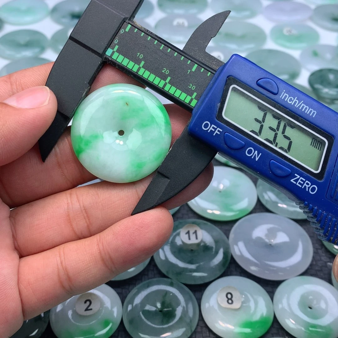 翡翠未镶嵌颈饰缅甸天然A货翡翠