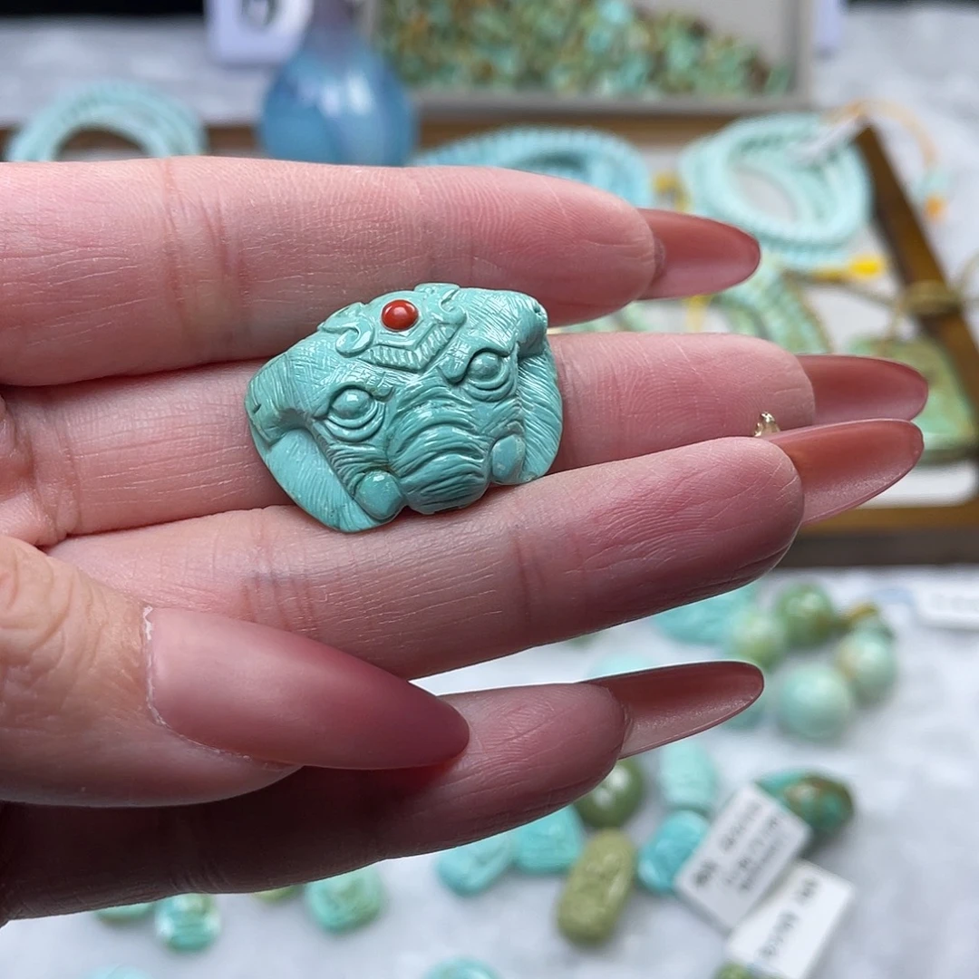 绿松石未镶嵌珠宝奇石