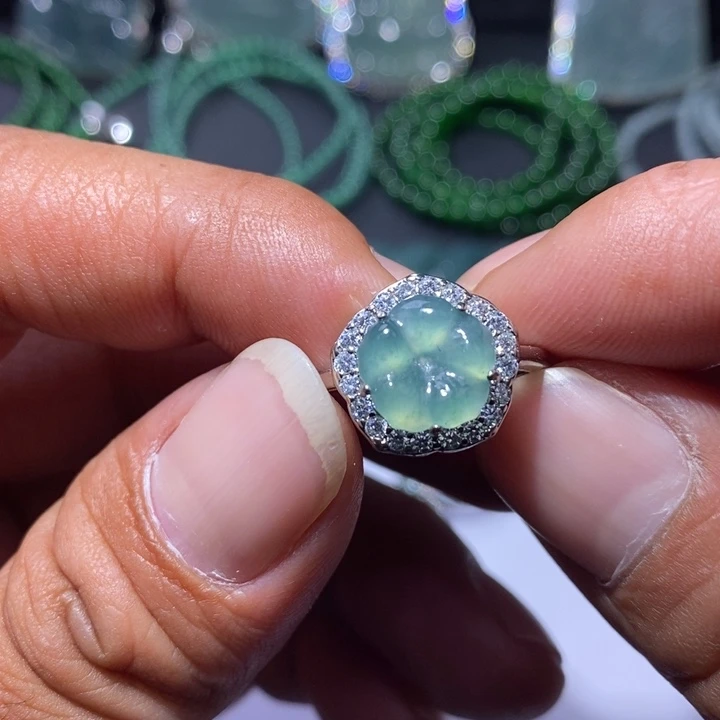 翡翠未镶嵌颈饰天然翡翠