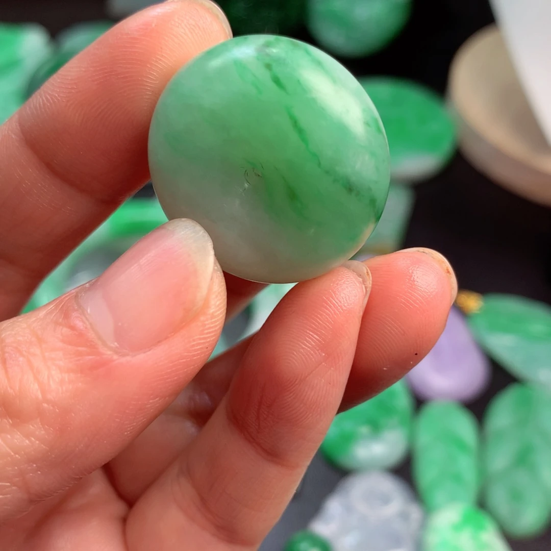 未镶嵌定制翡翠翡翠