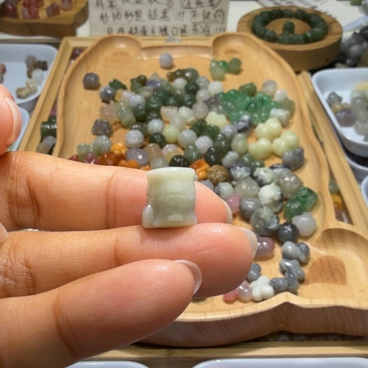 和田玉未镶嵌珠宝半成品