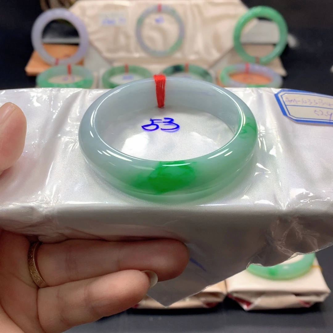 翡翠未镶嵌手镯53圈口