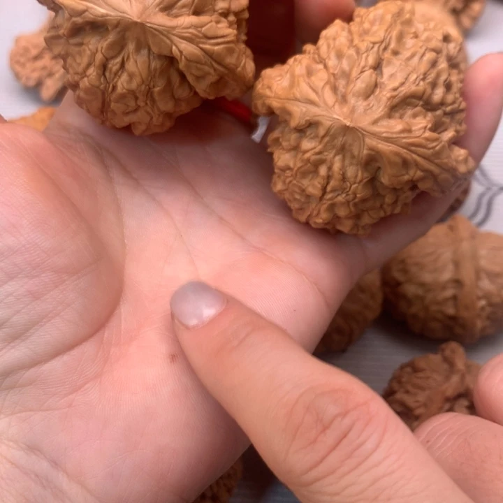 文玩核桃把件全品龙鼎50