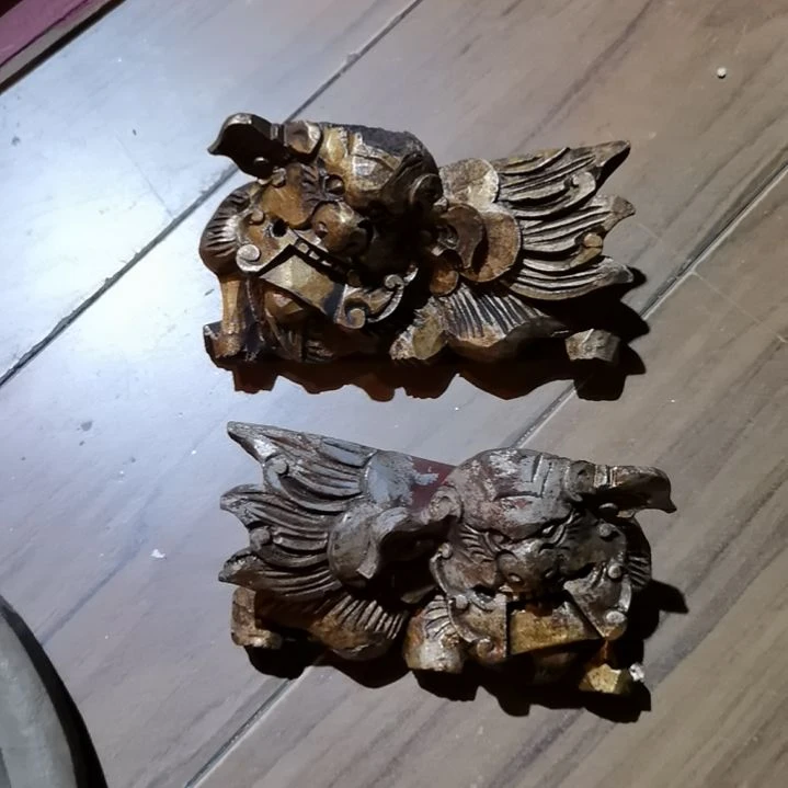 混纺木（红木类）木雕狮子牛腿招牌