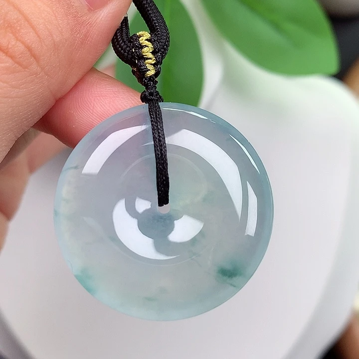 翡翠未镶嵌颈饰平安扣 31.3x6.0mm