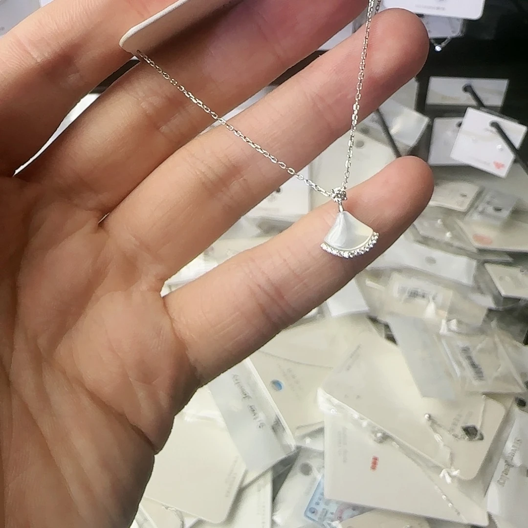 坠链均925银贝壳