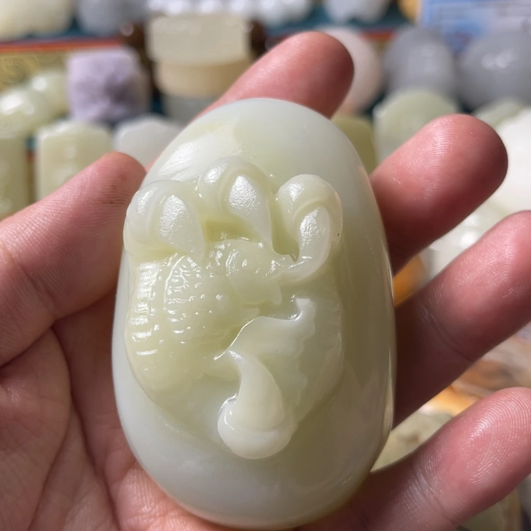 石材天然方解石手把件不退换