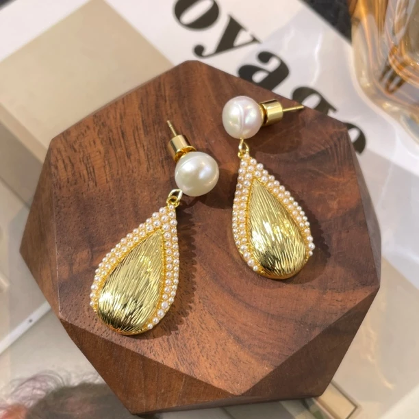 铜合金耳饰 法式复古高级感拉丝水滴金属耳钉