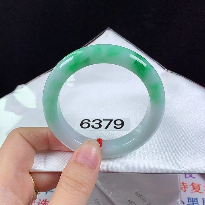翡翠未镶嵌手镯53圈