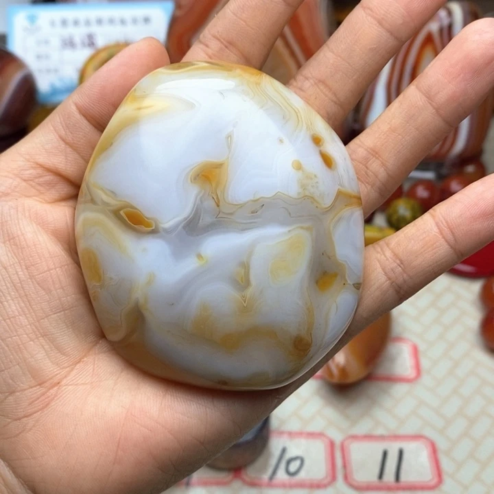 呱***）玛瑙/玉髓未镶嵌颈饰