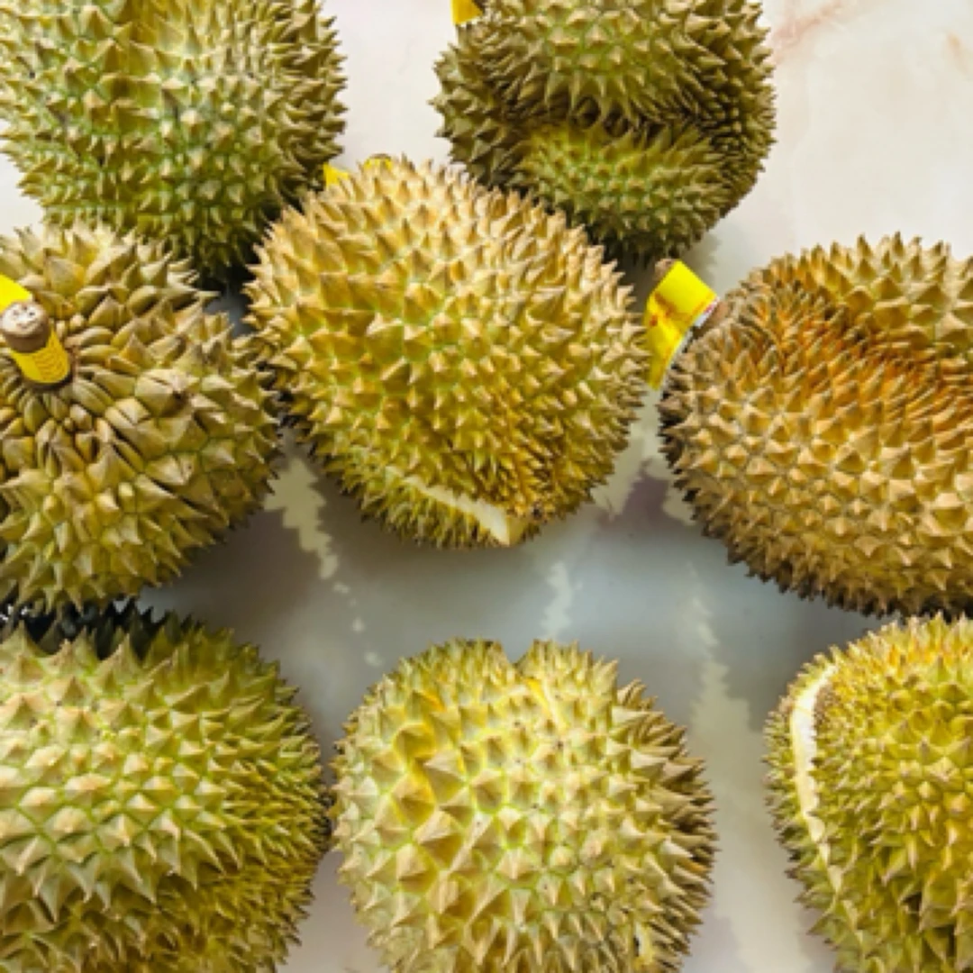 泰国金枕新鲜榴莲可能会有 生包 死包 酒味500克以上 核小 不包售后金枕泰国