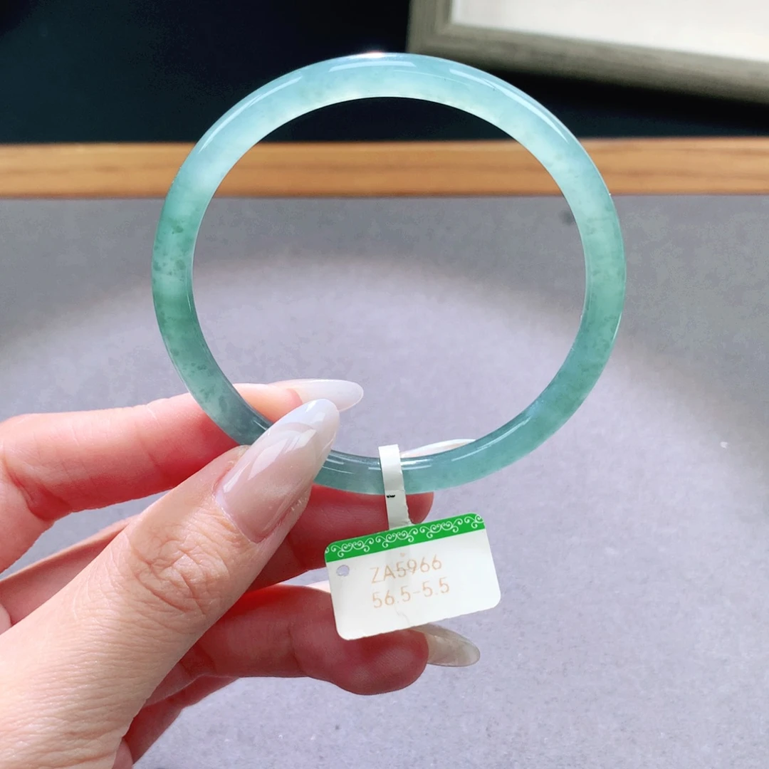 翡翠未镶嵌手镯天然