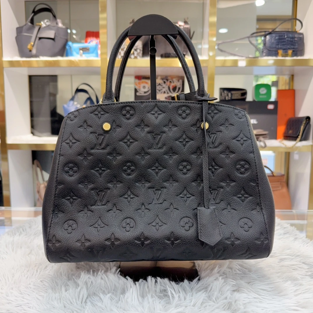 95新 LV 黑色压纹老花MONTAIGNE蒙田中号斜挎手提包，14年编码