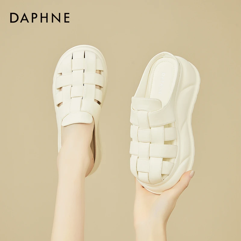 达芙妮透气厚底女洞洞鞋包头半拖鞋女外穿2025夏新款编织增高女鞋