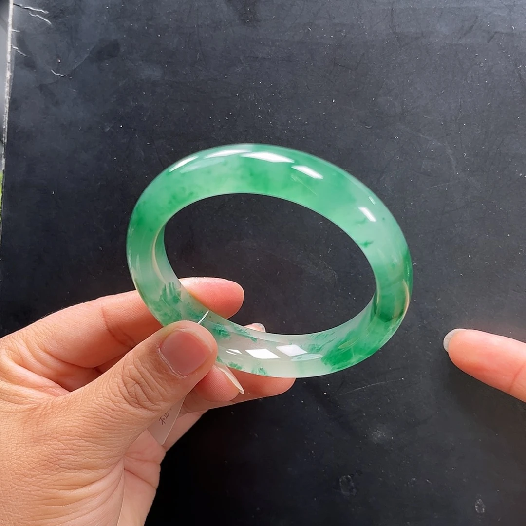 石英质玉未镶嵌手镯