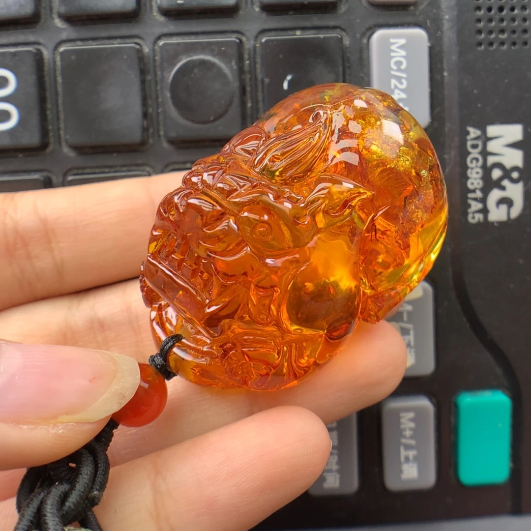 琥珀未镶嵌珠宝奇石