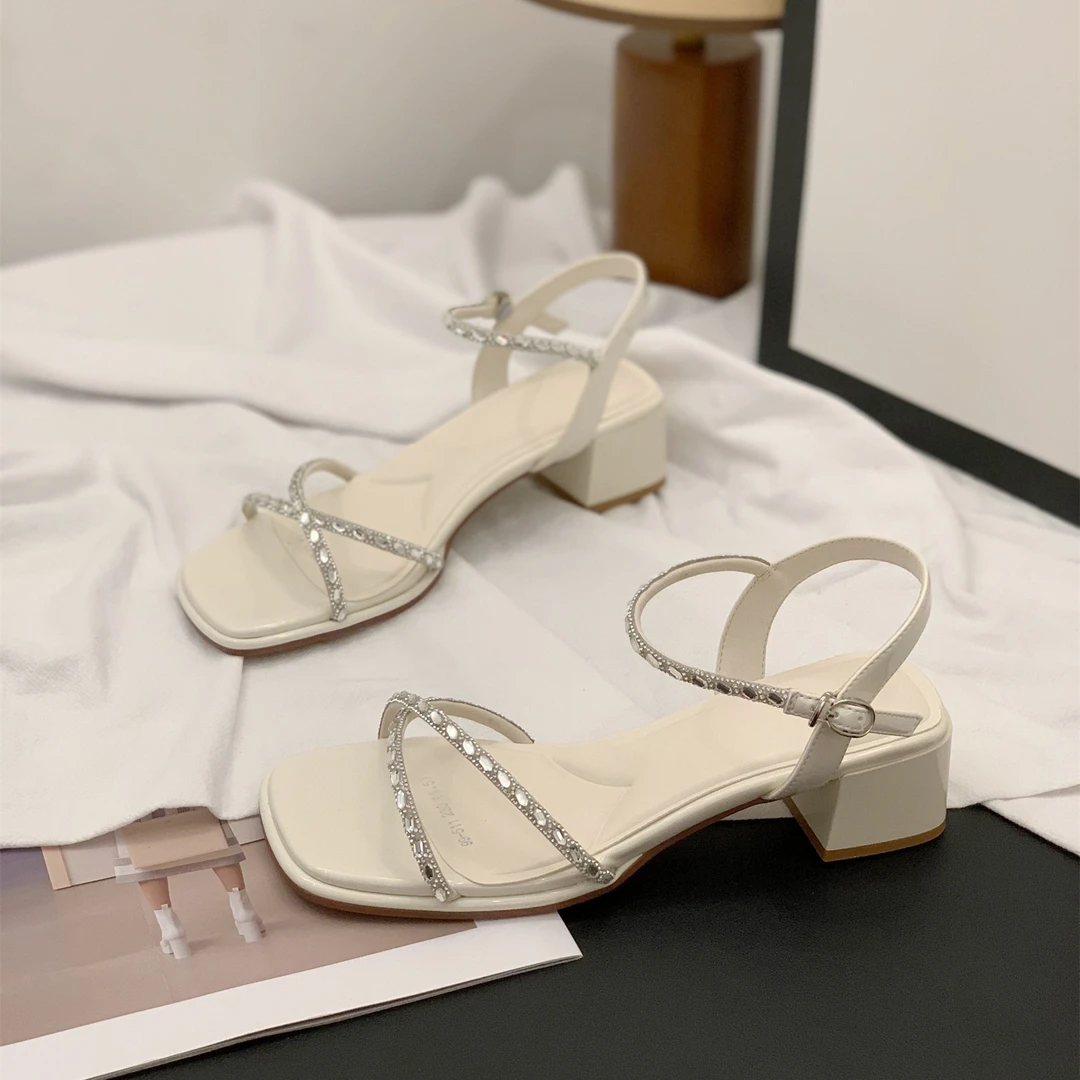 新款粗跟仙女风水钻凉鞋女2025夏新款一字扣百搭时尚轻便露趾凉鞋