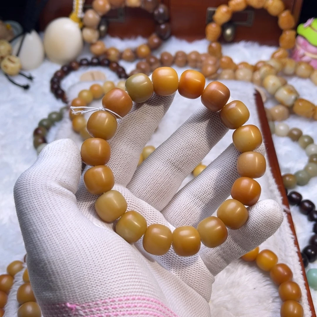 高***妃菩提根/象牙果手串677瑕