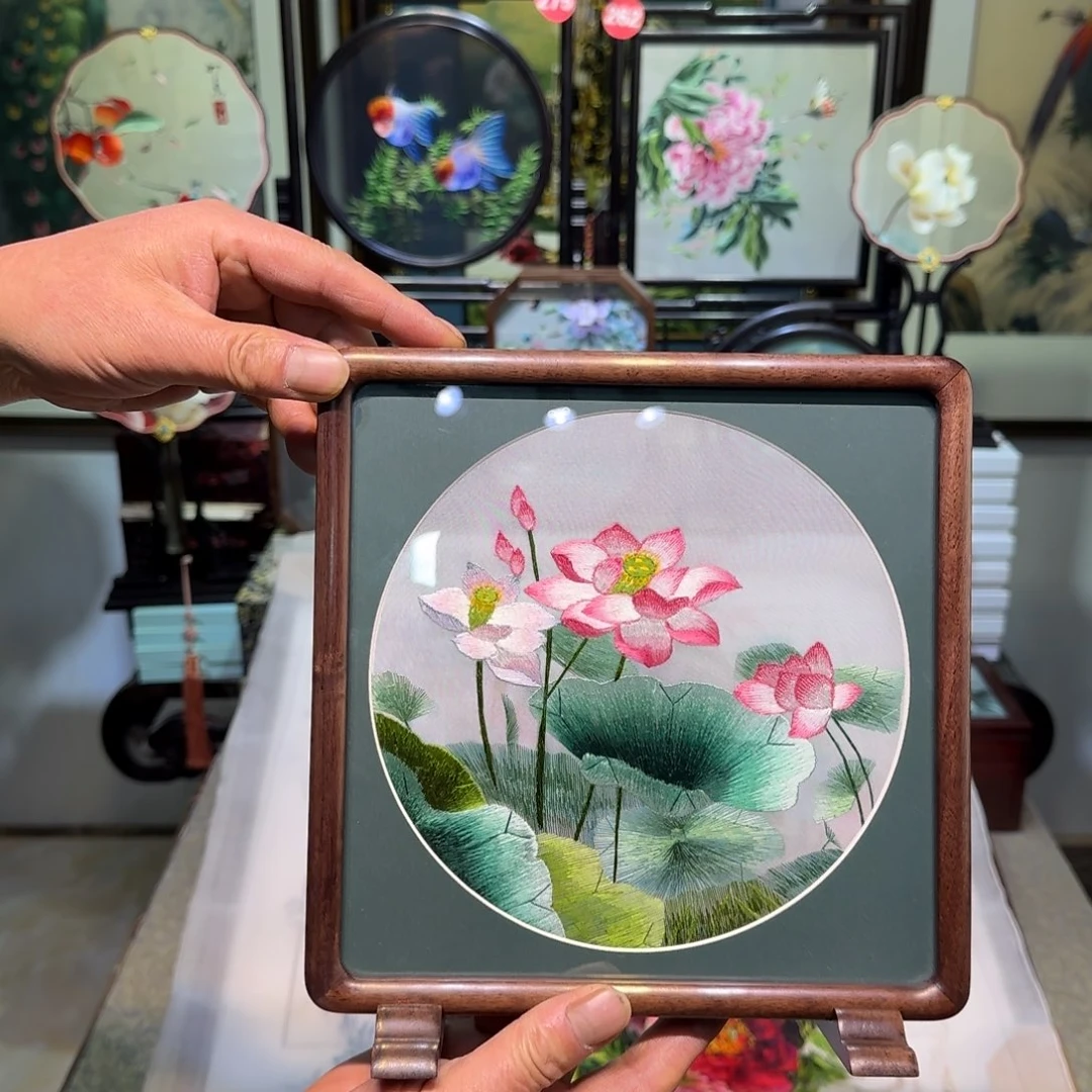 刺绣刺绣工艺精湛