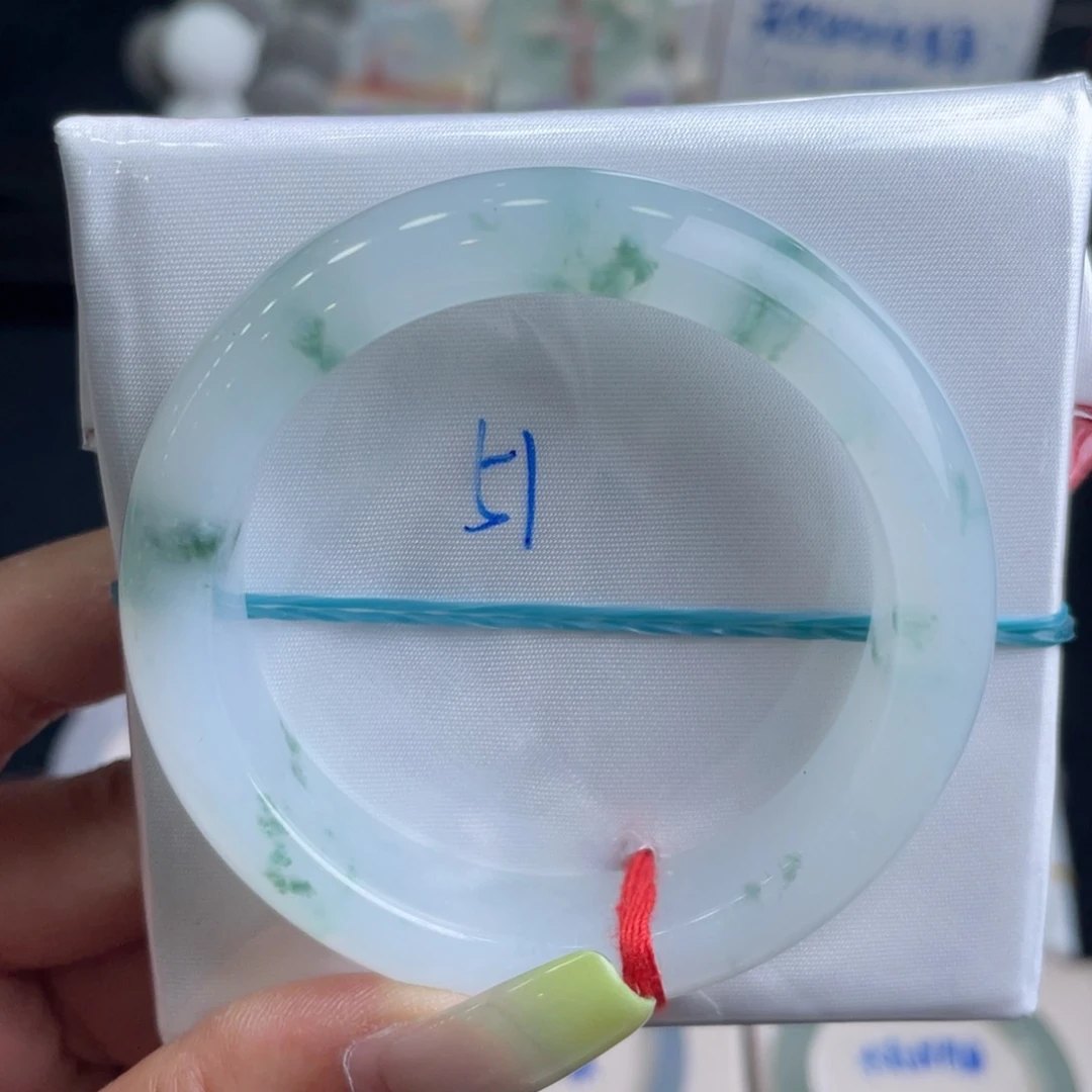翡翠手镯未镶嵌（28号）