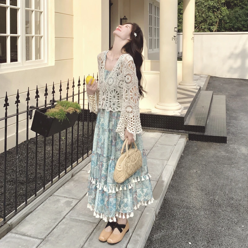 度假旅游穿搭连衣裙套装女2025秋季新款镂空针织开衫吊带裙两件套