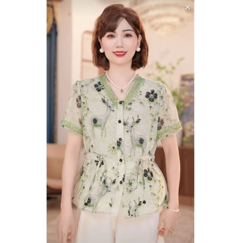 2025新中年妈妈夏季时尚上衣服洋气中老年女装上衣套装夏装衬衫