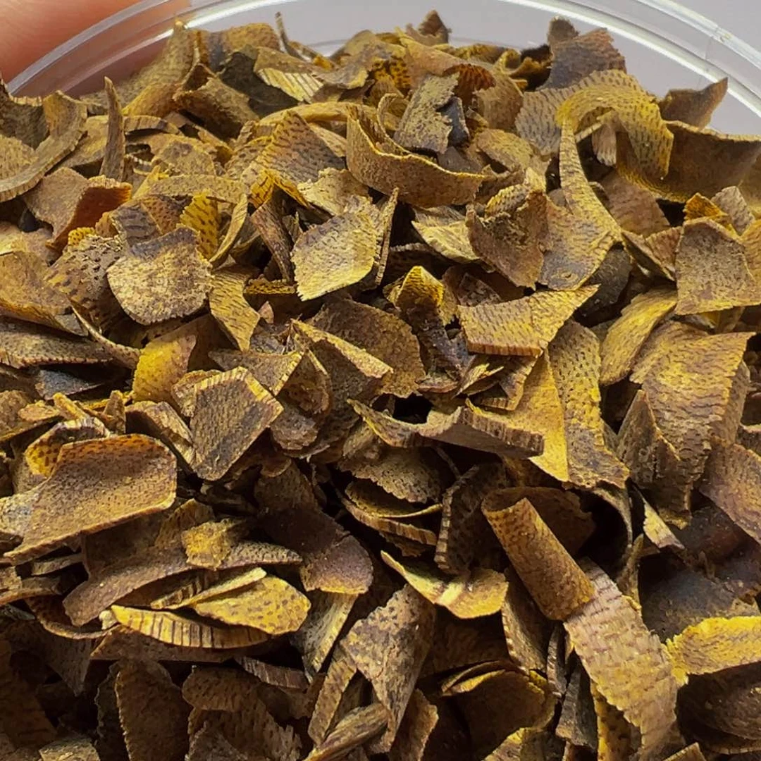 沉香手把件绿奇楠沉香陆河切片50克