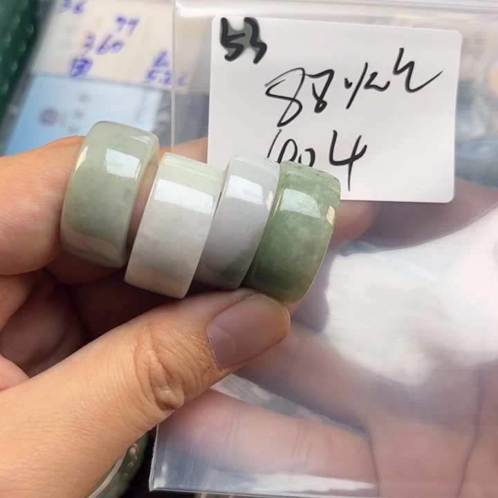 翡翠戒指未镶嵌4****d明天