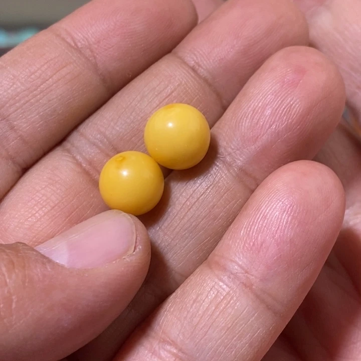 蜜蜡裸石未镶嵌配饰