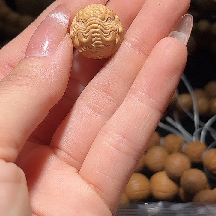 ༺***༻吊坠猴头核桃16象神单颗全品
