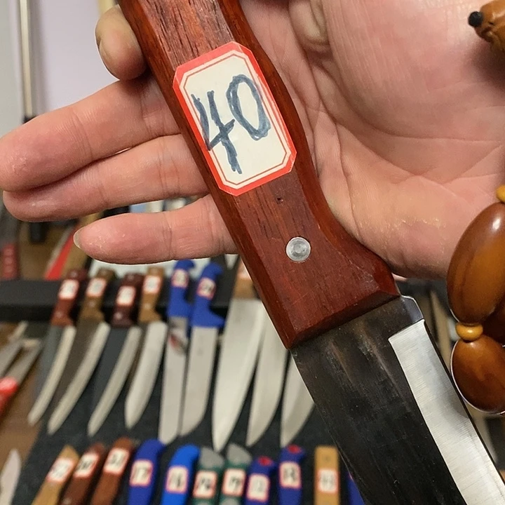 谢***五高碳钢40屠宰分割卖肉刀