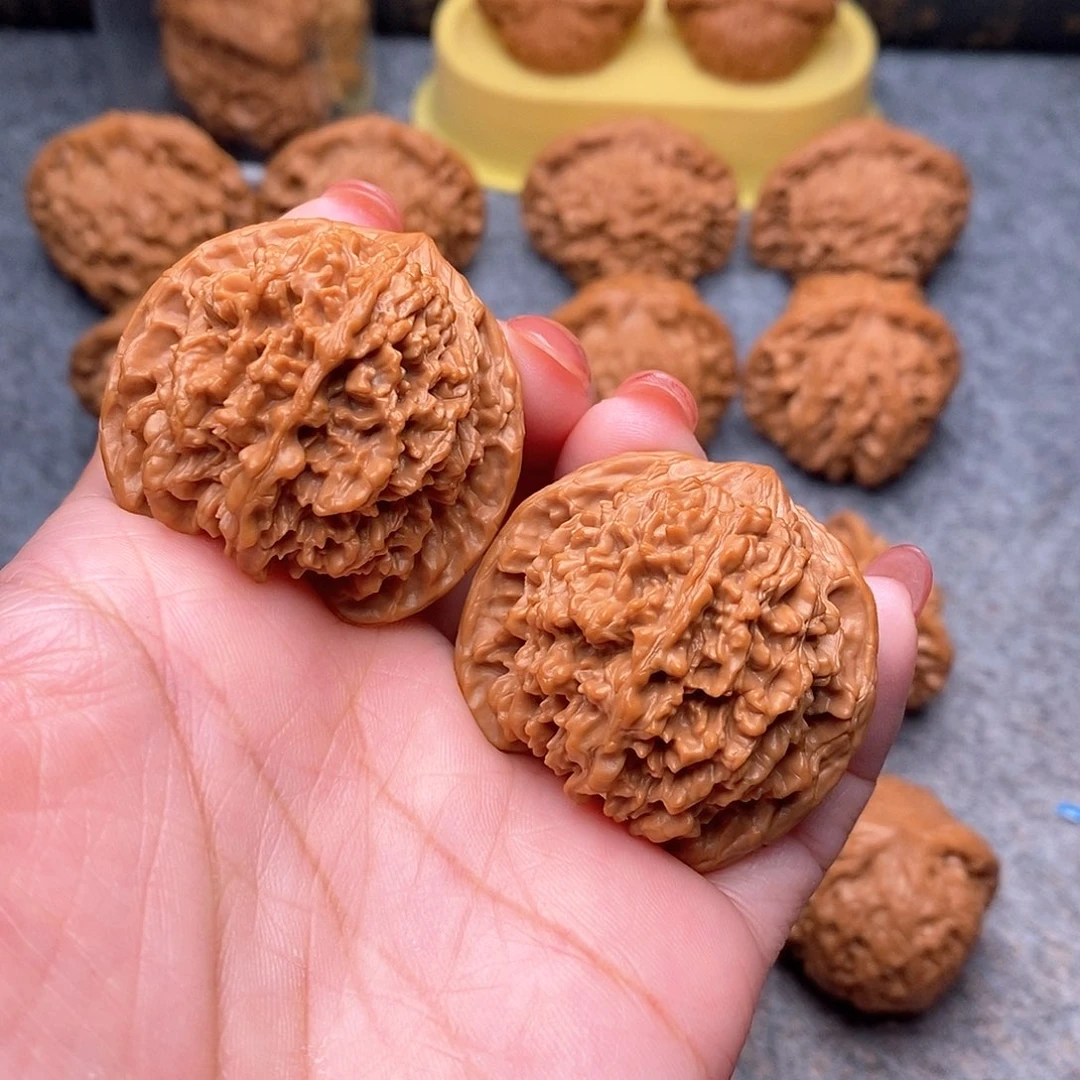 文玩核桃把件精品特价满天星41