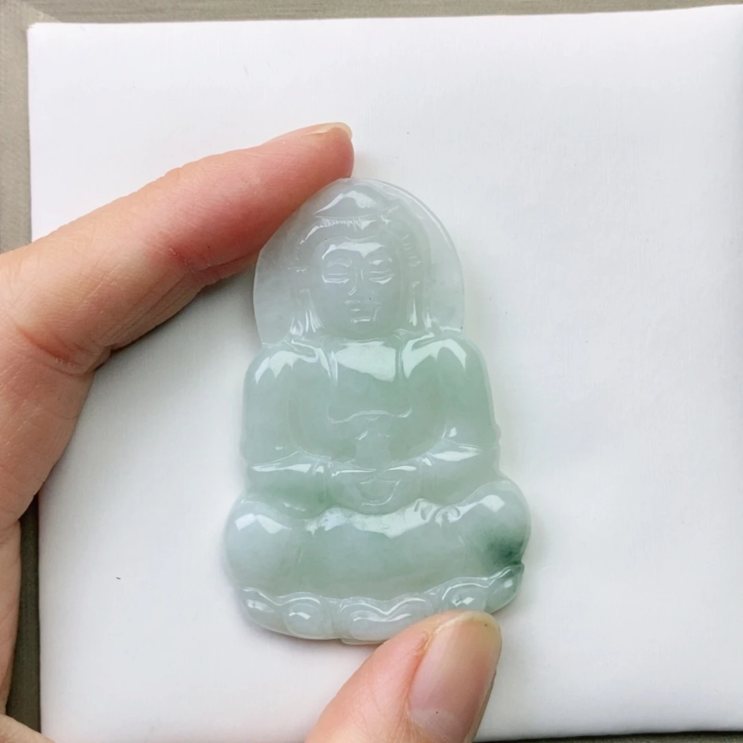 翡翠颈饰未镶嵌姐****有观音